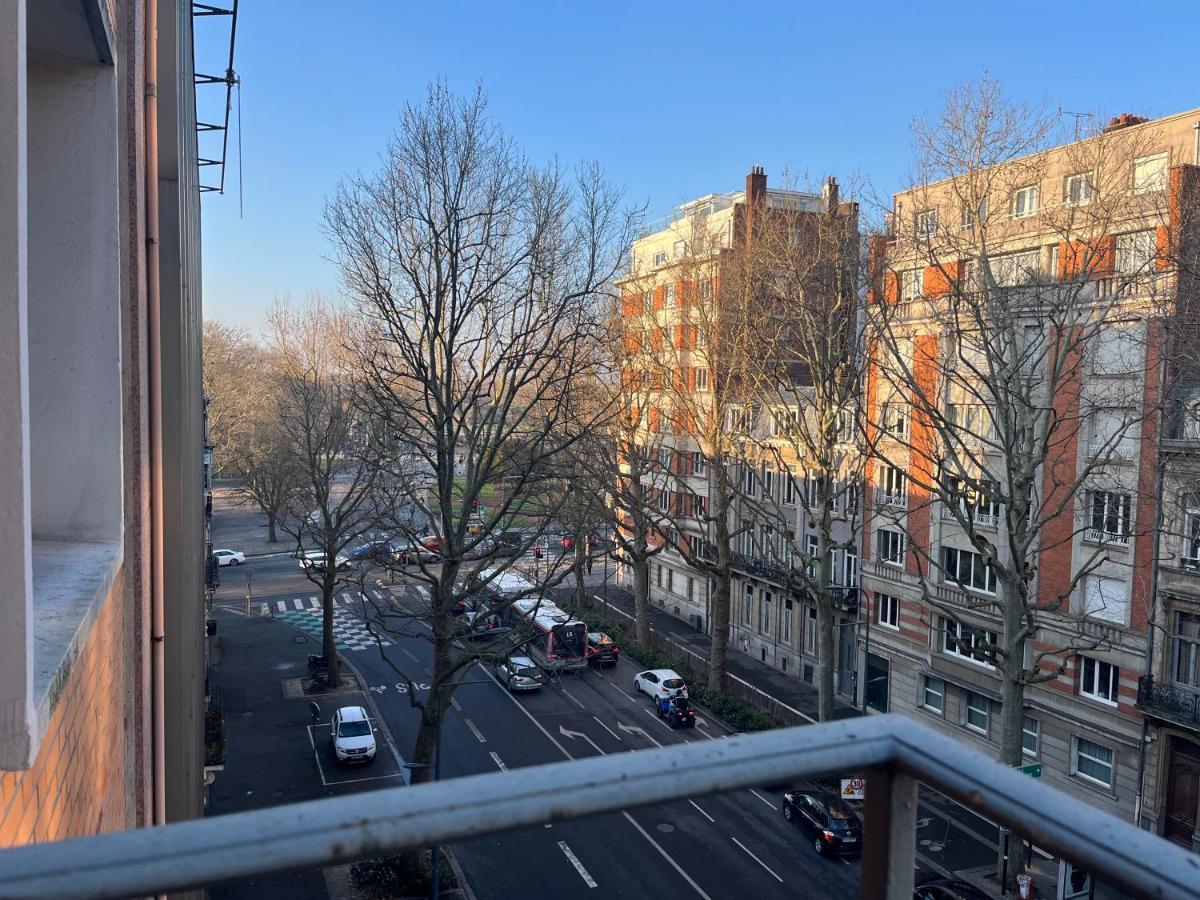Suite Liberte Lille Exteriör bild